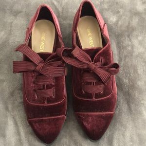 Nine West velvet oxfords